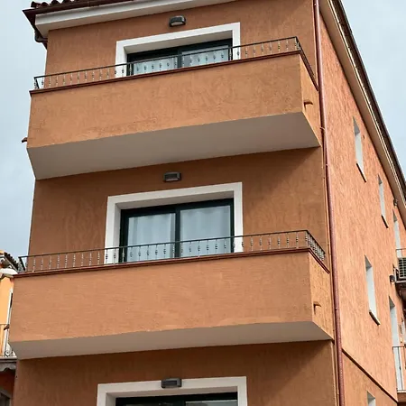 Monis Hogar Appartement